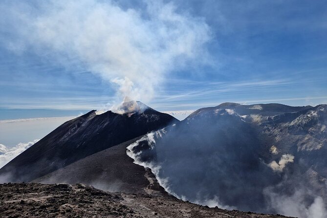 Etna North: Guided trekking to Summit volcano craters - The descent: fine ash and panoramic coast views