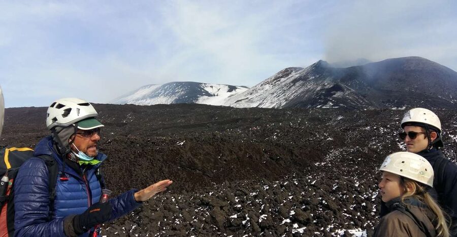Etna Southern Slope Guided Easy Trek - Rifugio Sapienza: the smart 1900 m starting point