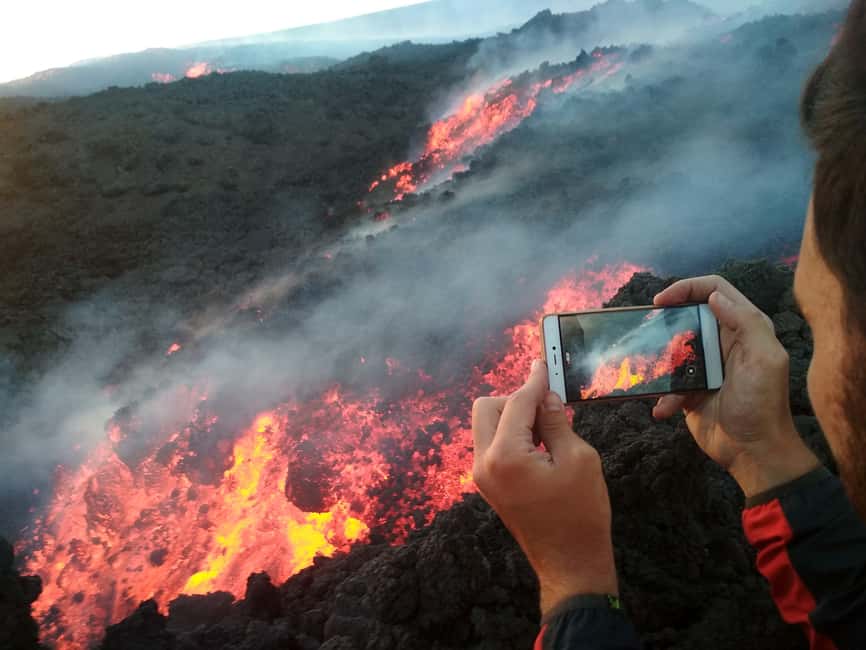 Etna: Trekking to the summit craters at 3340 meters - Valle del Bove viewpoints: the 9,000-year-old caldera effect