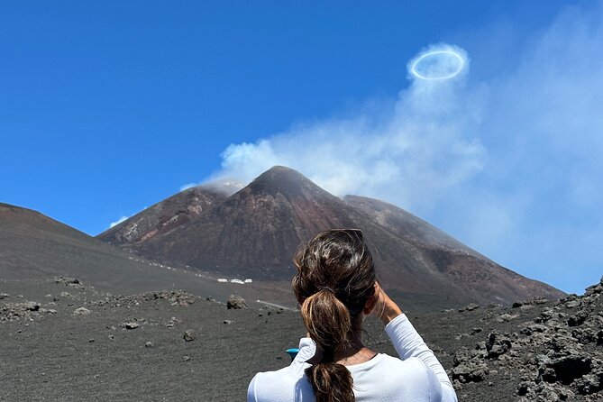 Etna trekking tour - Sapienza to 2500m: Getting Higher by Cableway and Starting the Trek