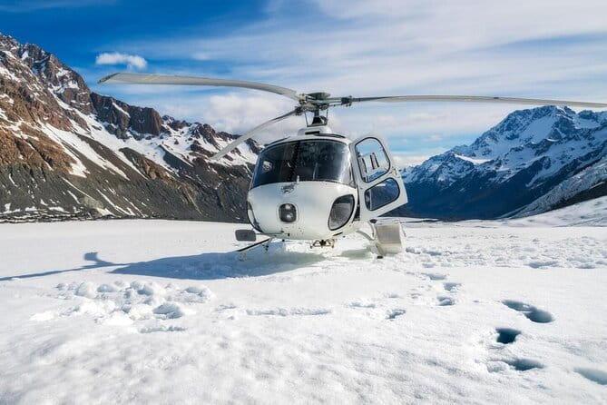 Everest Base Camp trek with Helicopter return 9 days - Budgeting on the ground: meals, charging, and tips