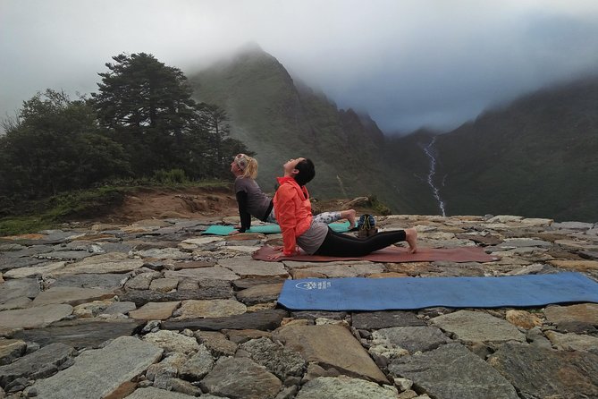 Everest Base Camp Yoga Trek - 15 Days - Short hikes at Dingboche: a controlled way to gain altitude