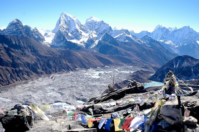 Everest Gokyo Lake Trek - The Kyangjuma–Dole stretch: rhododendrons, rhododendron air, and serious views