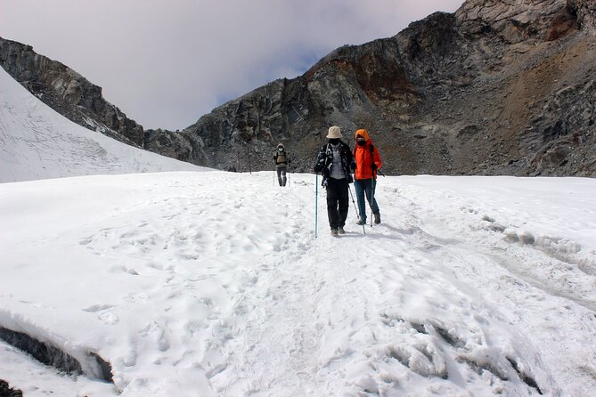 Everest Gokyo Valley Trek - 12 days - Kathmandu to Lukla: the Short Flight That Changes Everything