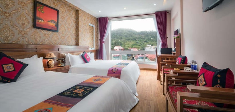 Explore Sa Pa with Overnight Train & Sleeper Bus & Trekking - Overnight train to Lao Cai: the trip begins on rails