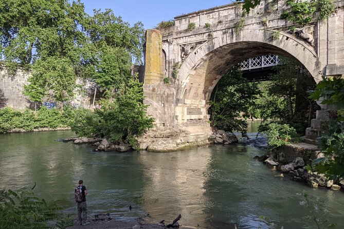 Free Urban Trekking with an Archaeologist - Why This Archaeologist-Led Trek Beats the Usual Rome Loop