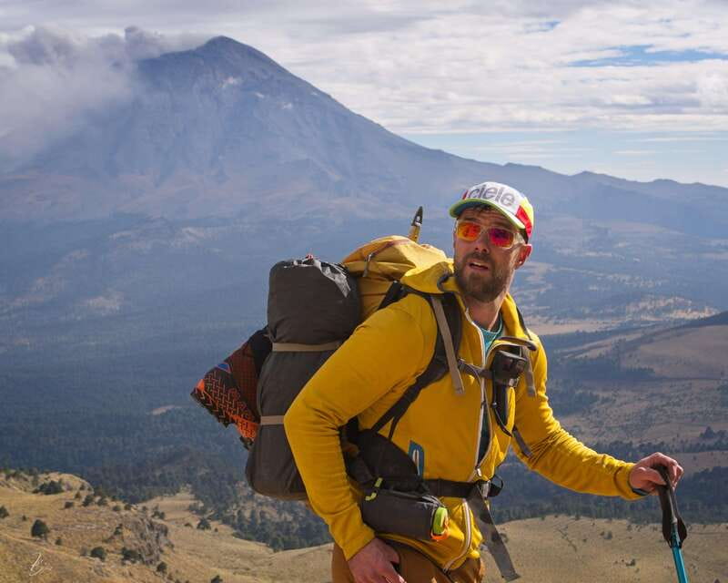 From CDMX: Trekking to Iztaccihuatl Volcano accompanied by a mountaineer - From 6:20 a.m. Mexico City pickup to Paso de Cortés views