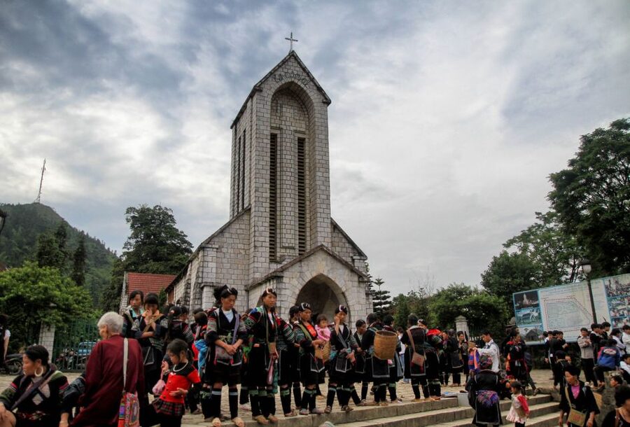 From Hanoi: 2-Day Sa Pa Ethnic Homestay Tour with Trekking - Pace, Mud, Selling, and Packing: The Stuff That Changes Your Day