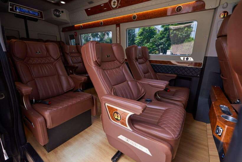 From Hanoi: 2-Day Sapa Trek Tour - Luxury Limousine Transfer - Hanoi to Sapa by luxury limousine bus: comfort with a long road