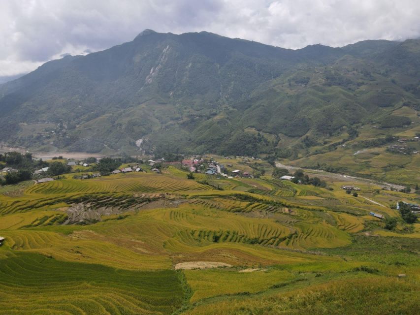 From Hanoi: 2-Day Sapa Trekking Trip with Homestay & Meals - Homestay Comfort: Rooms, Showers, and the Bathroom Reality