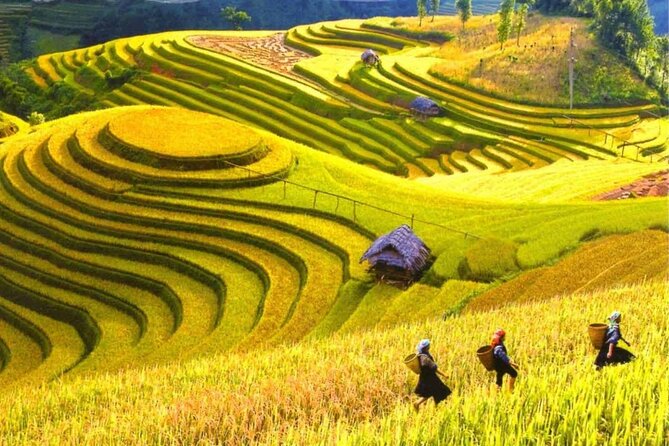 From Hanoi : Sapa Moutain Trek - Halong bay Heritage - How to pack for Sapa + Halong Bay (without overthinking it)