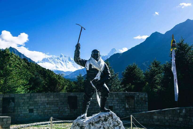 From Kathmandu: Guided Everest Base Camp Trek - Lobuche to Gorak Shep: the last stretch before Everest Base Camp