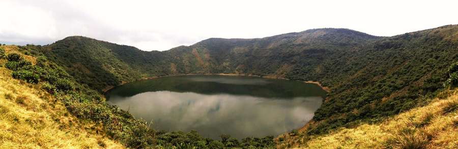 From Kigali: Bisoke Summit Trek, Crater Lake 1 Day Safari - The 40-minute drive to the Bisoke trailhead: why the transfer matters