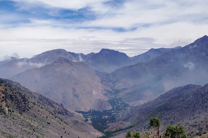 From Marrakech: Atlas Mountains Talamrout Summit day hike & Trek - Descent Back to Imlil: Where the Pace Strategy Helps