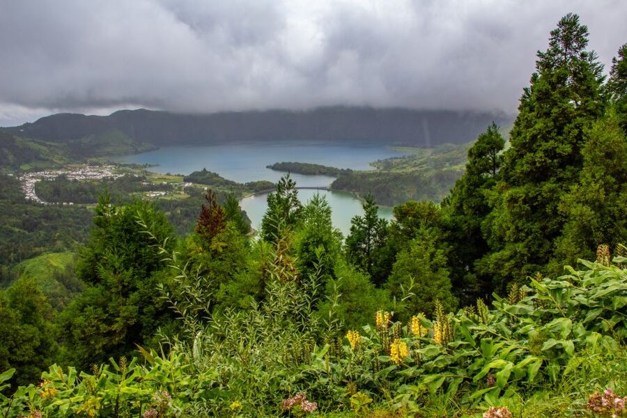 From Ponta Delgada: Vista do Rei to Sete Cidades Guided Trek - Escalvado and Lomba do Vasco: The Tour’s Best Photo Breaks