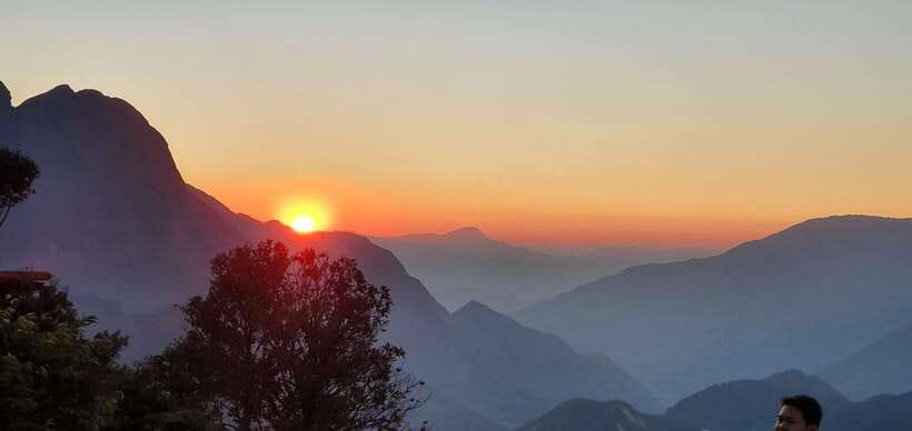 From Sa Pa: One Day Fansipan Mountain Trek - Downhill choice: cable car vs. retracing your steps