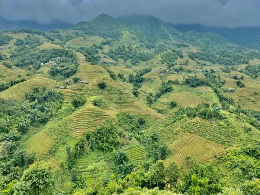 From Sapa: Full-Day Trekking Tour Lao Chai & Ta Van Villages - Lunch at the right moment: picnic energy for the final stretch