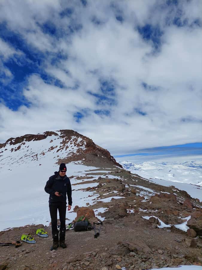 Full-Day Trek to Cerro El Pintor from Santiago - Season Matters: Snowfields, Traction, and the Cable Car Question