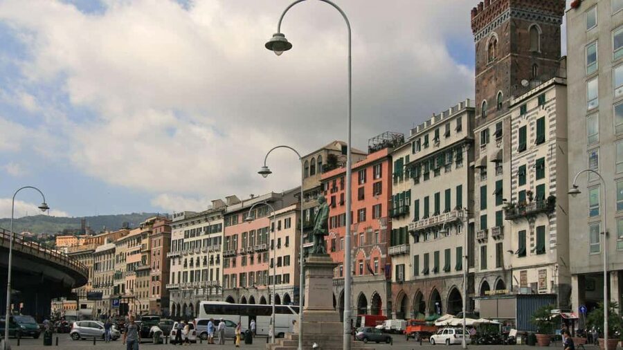 Genoa: Columbus Trail Urban Trekking with Wine & Local Tastings - Quick hits: why this Genoa walk works