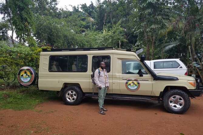 Gorilla & Chimpanzee Trekking in Uganda - 5 Days - Who this private Uganda apes safari fits best