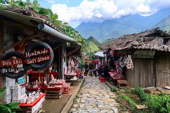 Hanoi- 2 Days Sapa moutain trekking with Local Guide and Homestay - First off: the Hanoi to Sa Pa start is early, but smart