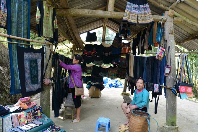 Hanoi- 2 Days Sapa moutain trekking with Local Guide and Homestay - Day 1: lunch in Sa Pa, then Lao Chai to Ta Van homestay