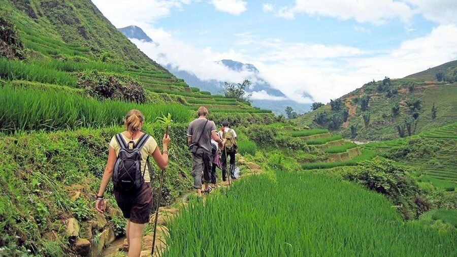 Hanoi: Sapa Trekking 2 Days 1 Night - Sleeper Bus from Hanoi - Day 1: Cat Cat Village at the Valley Floor