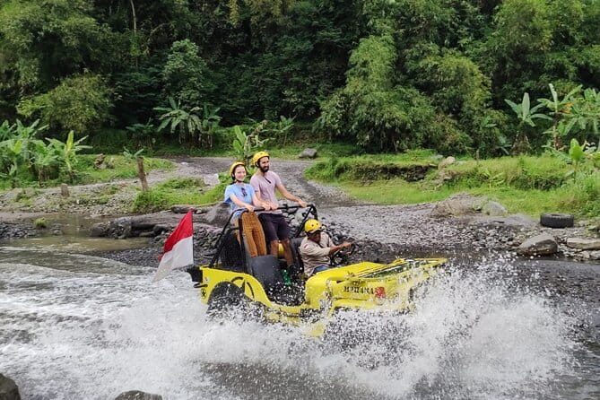 Hidden Waterfall & Selogriyo Rice Terraces Trek from Yogyakarta - From waterfall to terraces: what to expect during the handoff