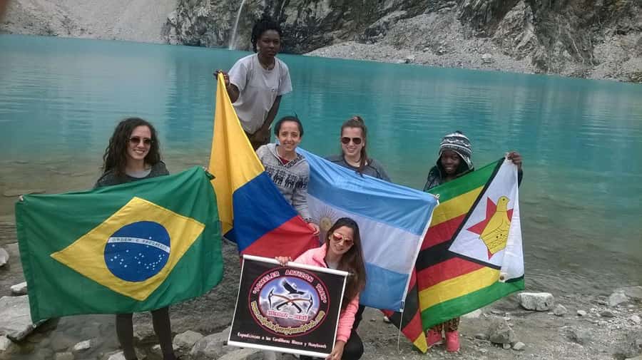 Huaraz: 3-hour Trek to Laguna 69 with Optional Lunch - Cebollapampa and the 8 km hike to Laguna 69
