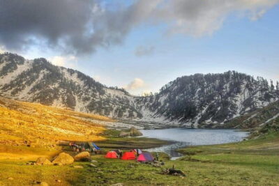 Kareri Lake Trek - Day 1: Dharamshala to Kareri area and onward to Rioti