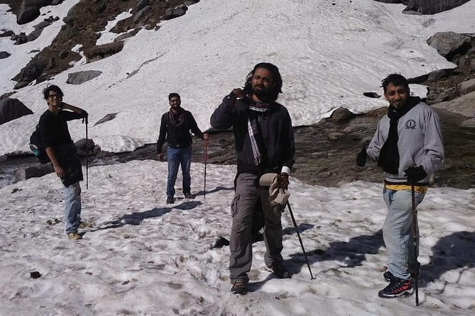 Kareri Lake Trek & Indrahar Pass Trek - The guide and organizer factor: Vijay on trail, Akash behind the scenes