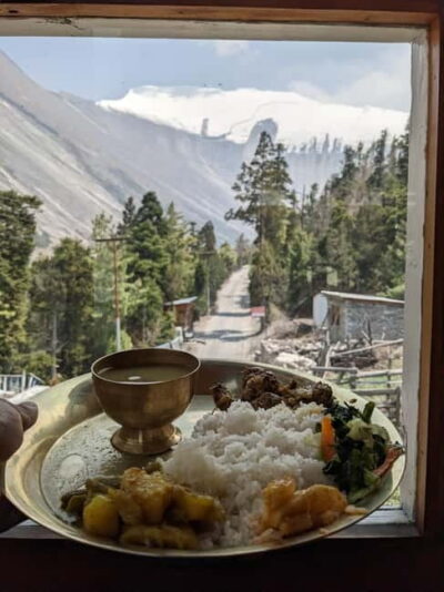 Kathmandu: 9-Day Annapurna Circuit Trek via Thorong La Pass - Chame to Upper Pisang: the steady climb with cultural payoff
