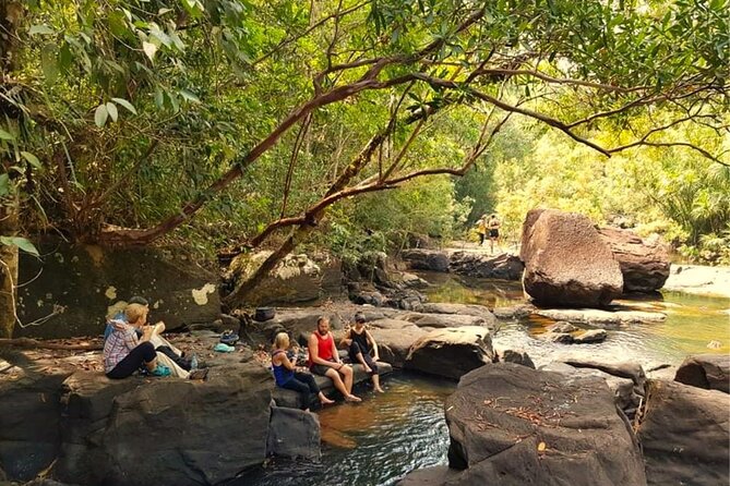 Kbal Spean Trekking Tour with Banteay Srei and Landmine Museum - Banteay Srei’s pink sandstone: where the art rewards close attention