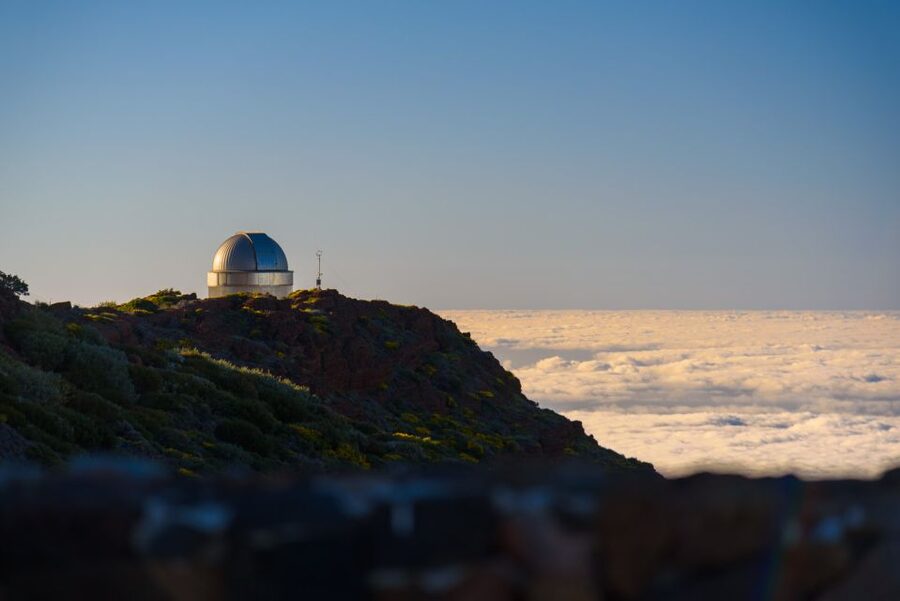 La Palma: Guided Trekking Tour to El Roque de los Muchachos - Getting Up There: The Ride to Mirador de los Muchachos
