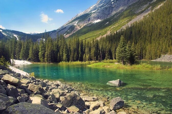Laguna Esmeralda Trekking Adventure with Lunch - Key things to know before you go