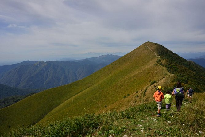 Lake Como trekking private guided tour, from Milan - Coffee stop energy: a small village moment before you hike