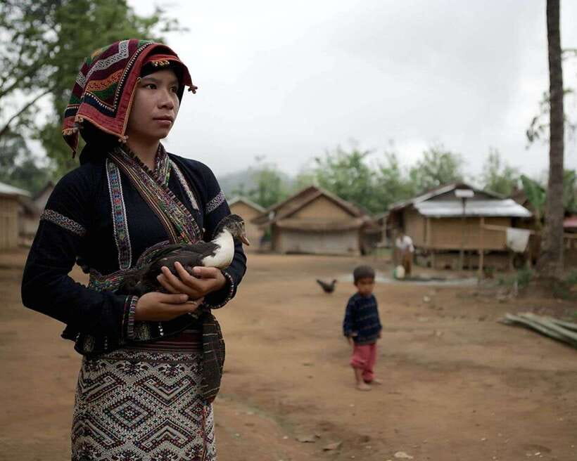 Luang Prabang Thin Pha Trail & Tad Sae Falls Trek - Khmu village Ban Houay Fai: where the guide sets the context