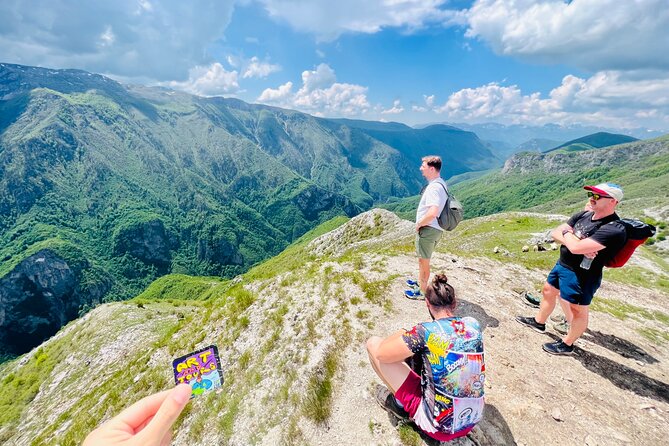 LUKOMIR VILLAGE HIKE & TREK TOUR (nature, hike, food & panorama) - Umoljani Mountain Village Stop: A Calm Warm-Up Before the Trail