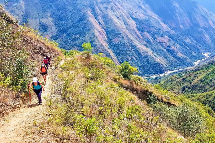 Machu Picchu: 5-Day Salkantay Trek with Panoramic Train - Camps and sleep setup: glamping one night, huts the next, then hotel