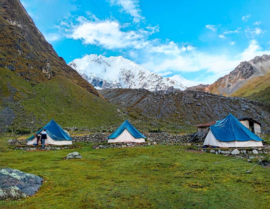 Machu Picchu: 5-Day Salkantay Trek with Panoramic Train - Day 3: Pachamanca and coffee farms, then Llactapata camp with Machu Picchu in sight