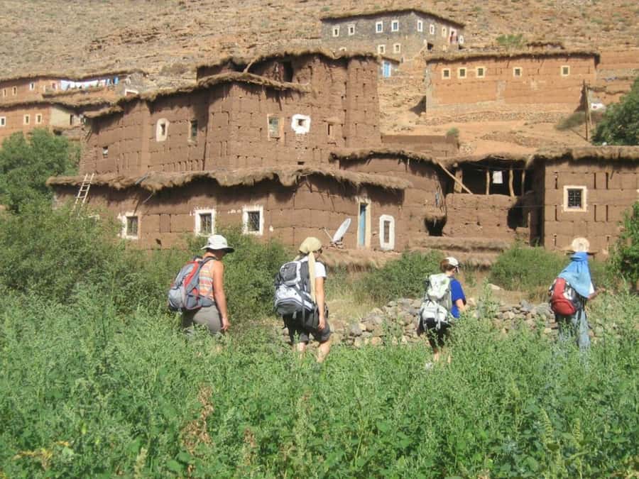 Marrakech: 3-Day High Atlas Mountains and Three Valleys Trek - Day 2: Tachddirt → Aguersiwal Pass → Oudit Pass → Ait Aissa