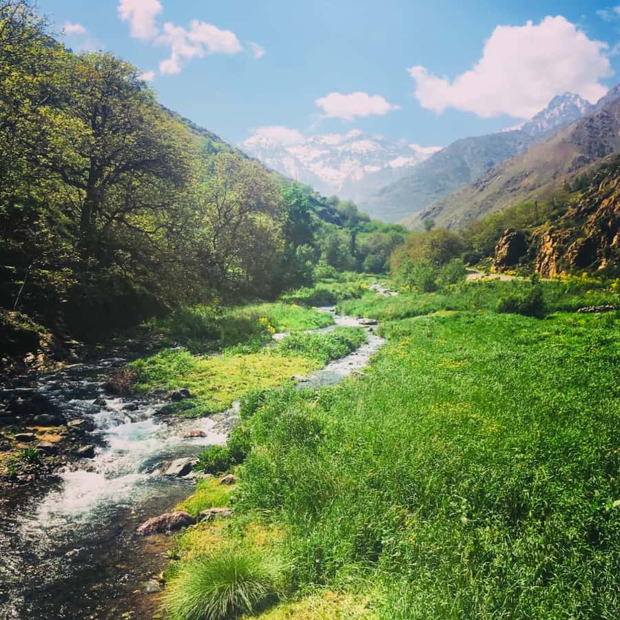 Marrakech: Guided 2-Day Trek to Imlil and Imnan Valleys - The Toubkal viewpoints: what you should realistically expect