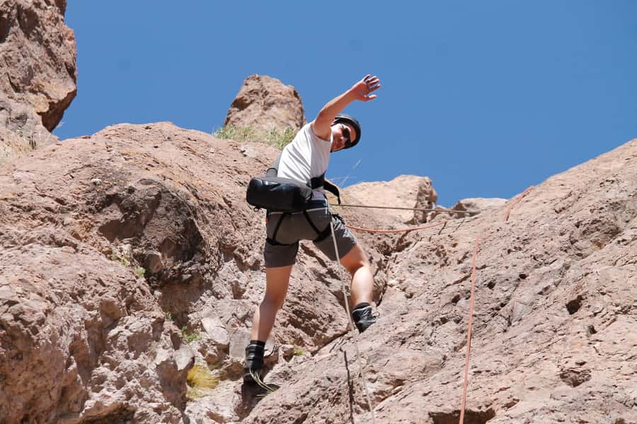 Mendoza: Trekking, Abseiling and Zipline - The 1.5-hour trek: viewpoint walking with more than just cardio