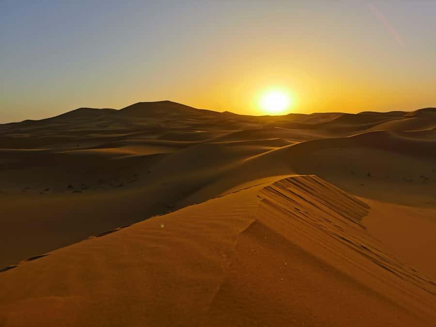 Merzouga: Overnight Camel Trek with Sandboarding - Sunrise: Wake Up for the Best Picture of the Trip
