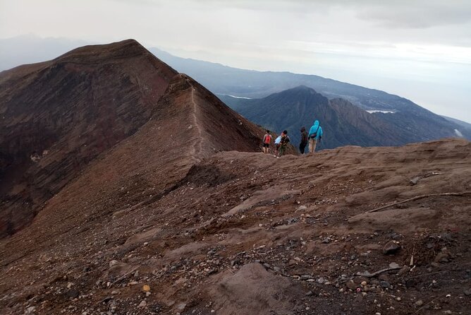 Mount Agung Sunrise Trekking Private Tours - Summit Breakfast at Sunrise: Bread, Coffee, and the Point of the Climb