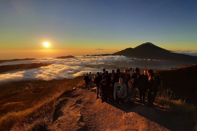 Mount Batur Sunrise Trekking Guide - Picnic breakfast and hot tea: the warmth you’ll actually feel