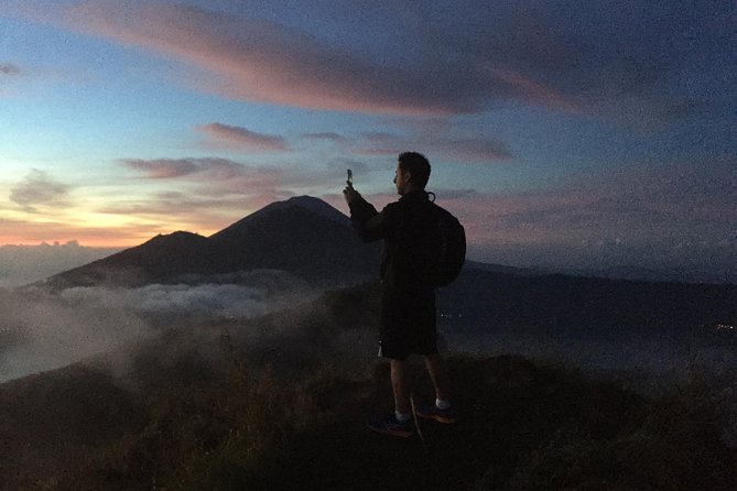 Mount Batur Sunrise Trekking Private All Inclusive - The descent: lava rock, black sand, and knee-saving technique