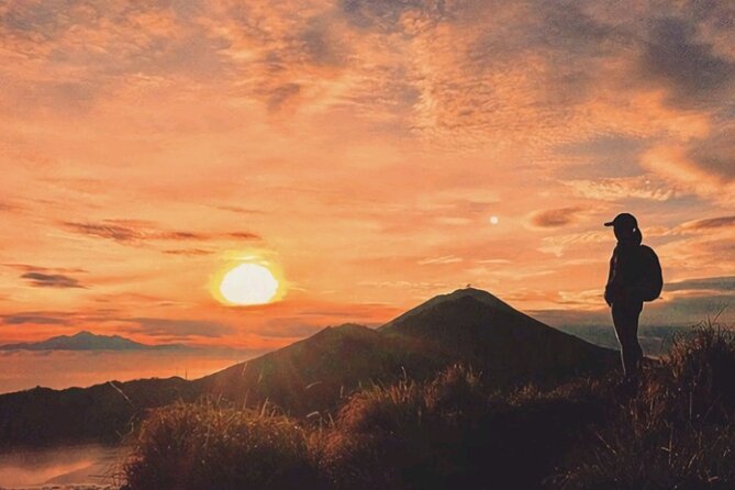 Mount Batur Sunrise Trekking with Natural Hot Spring - Getting started: safety briefing, local instructor, and what you should expect on the climb