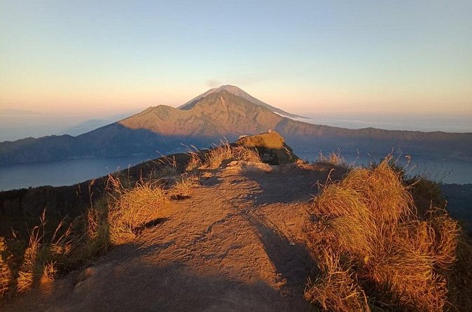 Mount Batur Sunset Trekking Tour - What You’ll See at the Top: Bali, Lake Batur, and Mount Agung