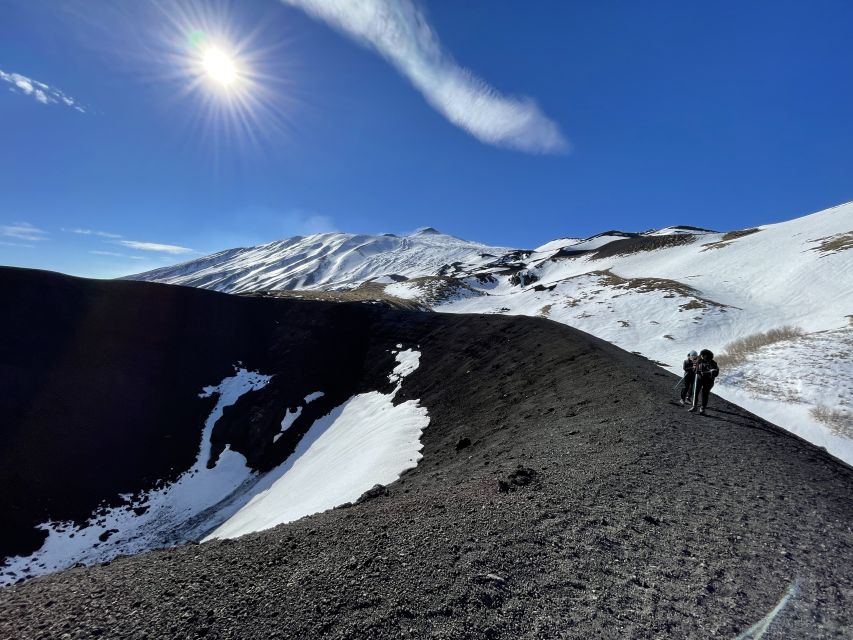 Mount Etna: Craters of the 2002 Eruption Trekking Experience - Safety briefing and what the guides are managing
